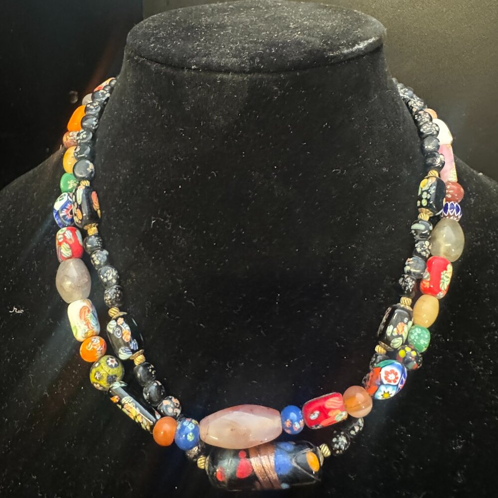NECKLACE MULTI-COLORED
